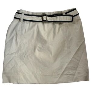 LOFT Beige Skirt with navy blue Accents size 6p woman’s